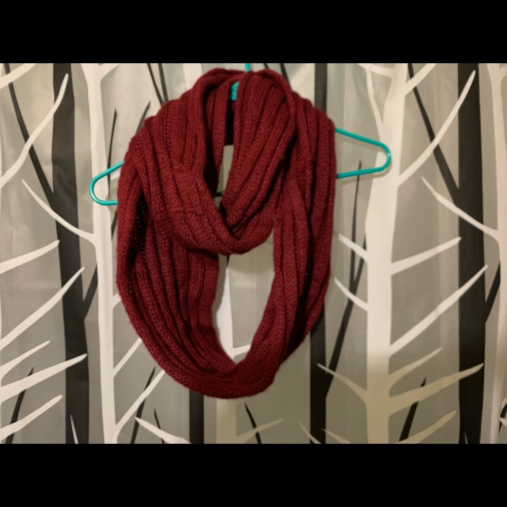C.C Exclusive Infinity Scarf